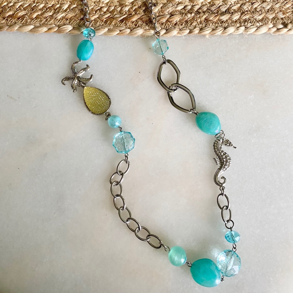 Beachy seahorse/starfish Necklace